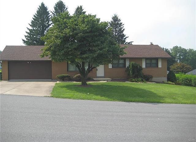 1st image of 8 Drexel Dr