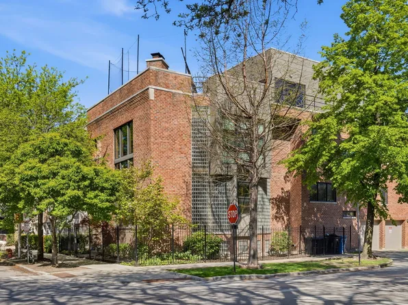 1202 W Fletcher St, Chicago, IL 60657