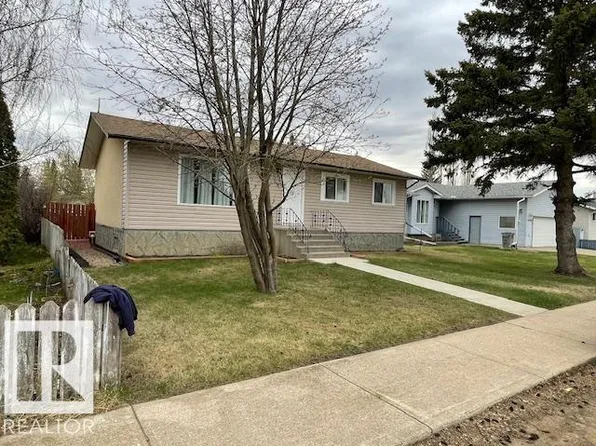 5339 52nd Ave, Mundare, AB T0B 3H0