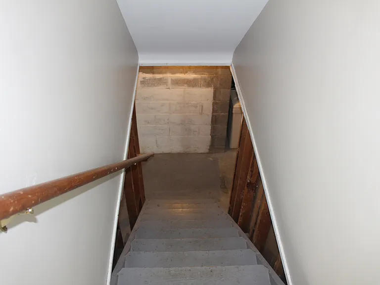 13553 Mayfield Rd — Photo 23