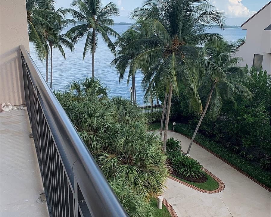 2nd image of 540 Brickell Key Dr APT 519