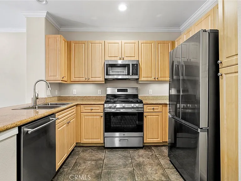 3307 Watermarke Pl — Photo 3