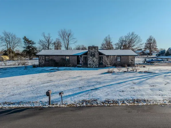 806 Stella St, Lebanon, MO 65536