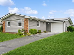 8 Phillips Rd, Brick, NJ 08724