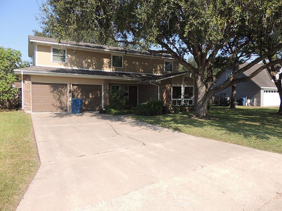 1st image of 728 Brookhollow Dr