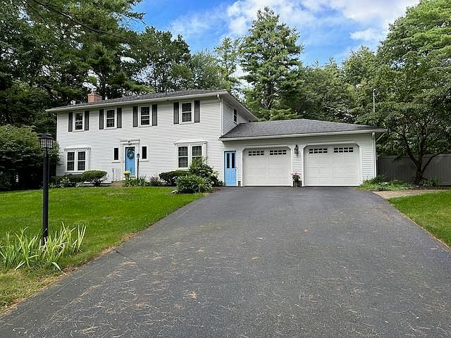 1st image of 8 King Edward Drive