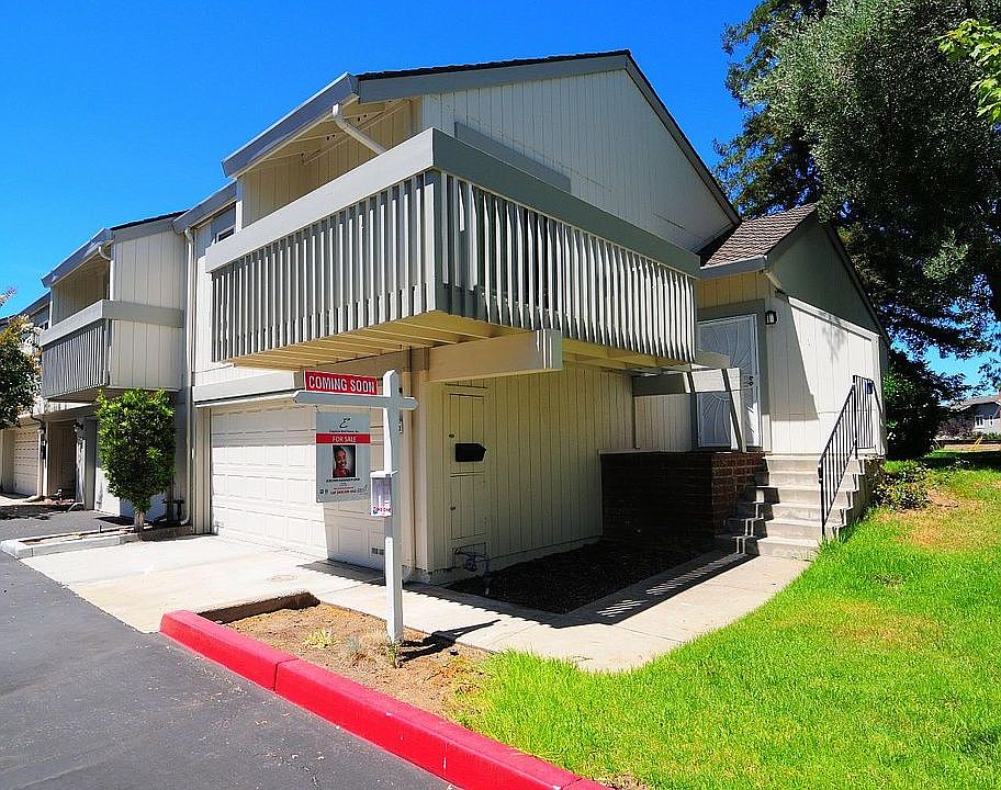 1st image of 20045 Northwind Sq