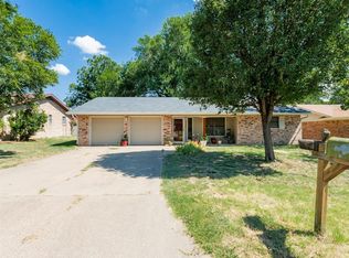 2604 Jasmine St, Stephenville, TX 76401