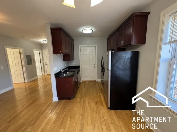 4564 W George St #3, Chicago, IL 60641