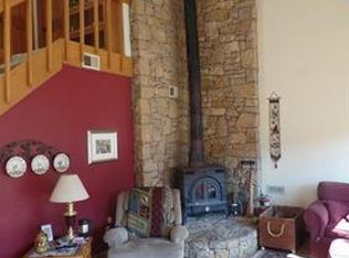 39103 E Parrent Rd, Oak Grove, MO 64075