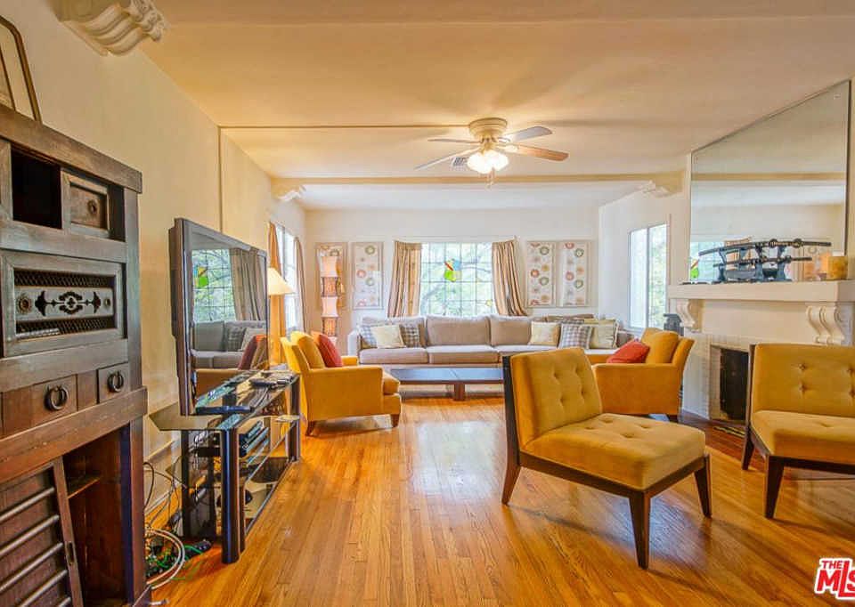 1st image of 457 N Oakhurst Dr