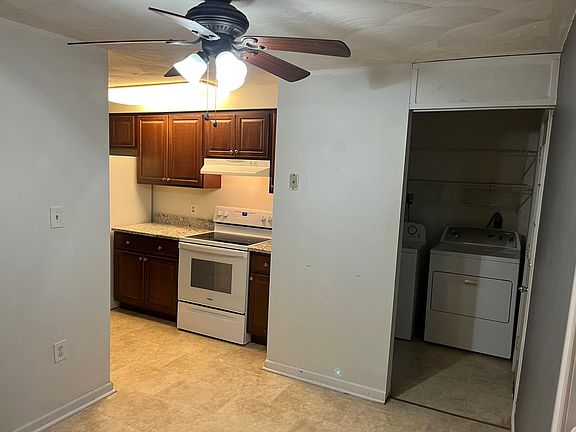 5th image of 104 Debra Dr