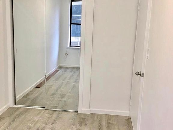 4th image of 574 9th Ave #4F