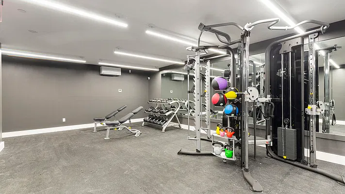 Rented by Nooklyn NYC LLC | media 52