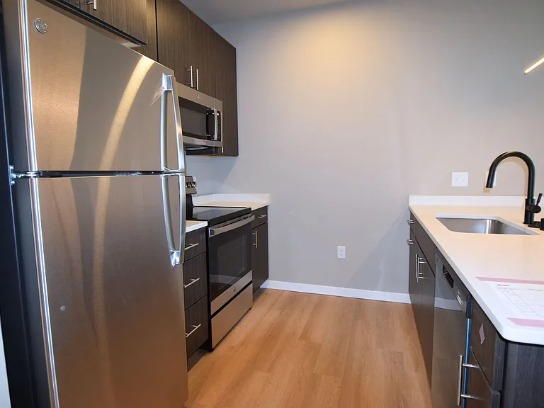 The Tuxedo Apartments — Photo 27
