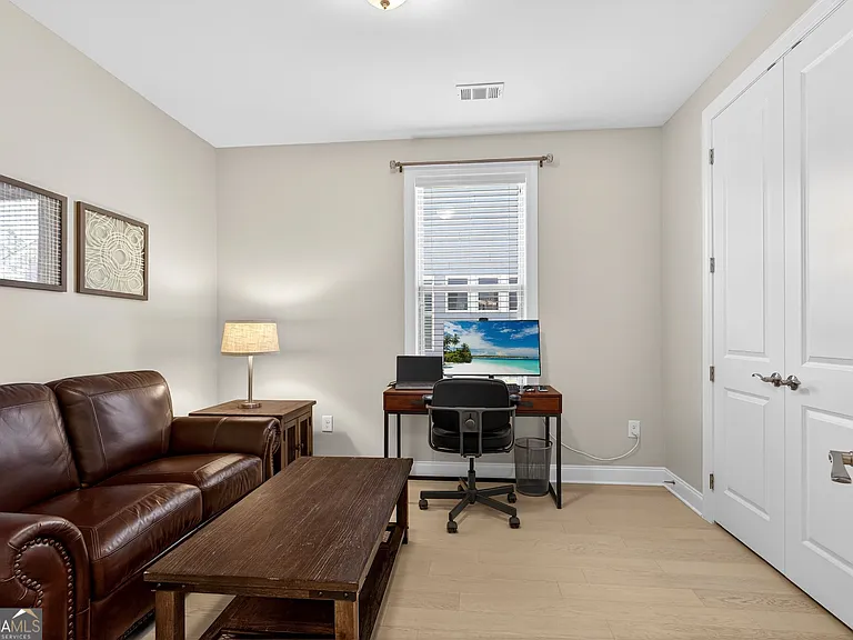 133 Iron Oak Dr — Photo 26