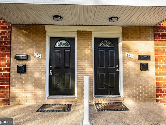 3rd image of 622 Harwood Ave