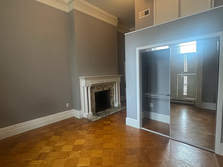 12 E Chase St #1A — Photo 10