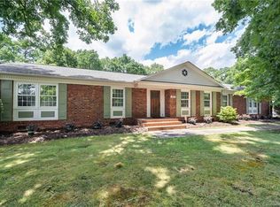 626 Coulwood Dr, Charlotte, NC 28214