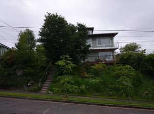 9819 63rd Ave S, Seattle, WA 98118