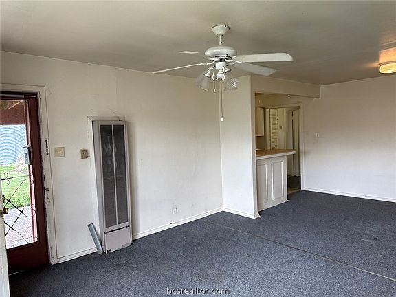 3rd image of 608 Mary Lake Dr