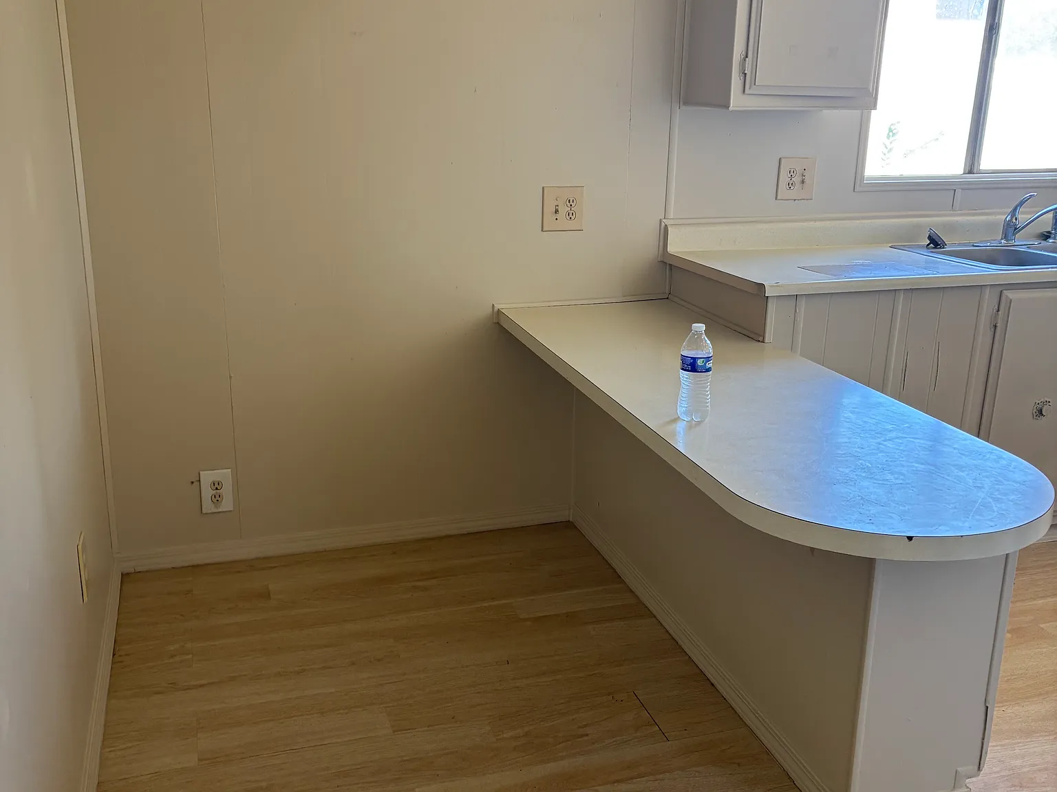 3 bed, 1400 sqft, $800 — Photo 3