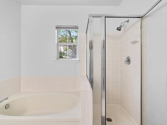 2nd image of 6990 Falls Reach Dr APT 201