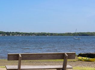 10 Read Ave, Warren, RI 02885