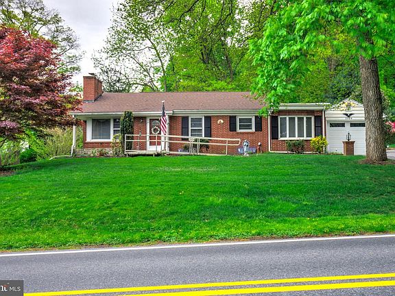 2nd image of 2584 Spring Valley Rd