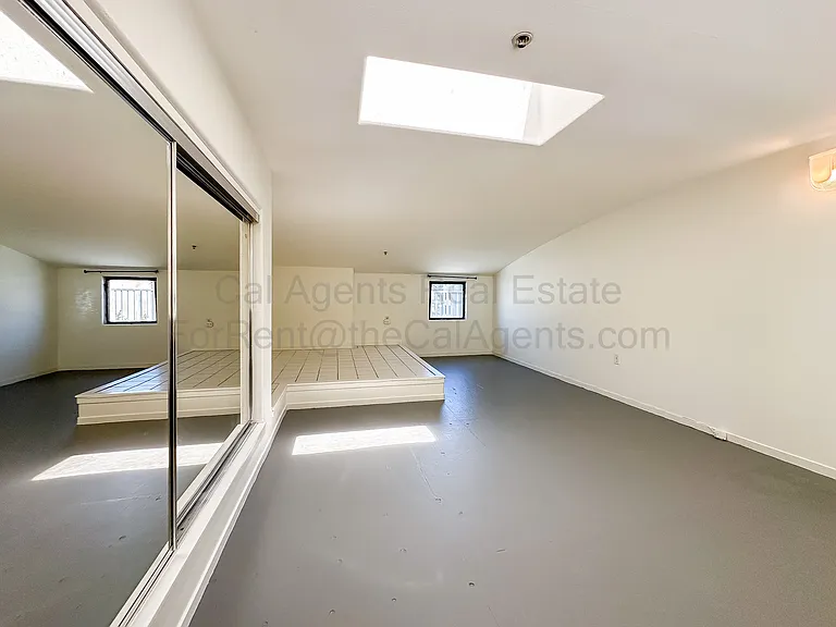 1849 Shattuck Ave #405 — Photo 9