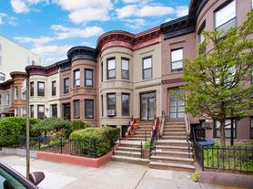 1246 President St, Brooklyn, NY