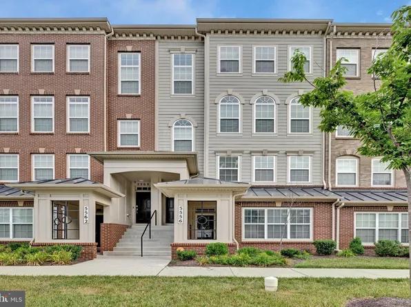 5556 Lanteen St, Lanham, MD 20706