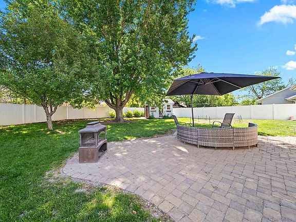 3rd image of 110 Elm Ridge Dr