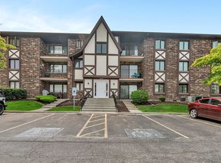 10528 Ridge Cove Dr APT 11A, Chicago Ridge, IL 60415