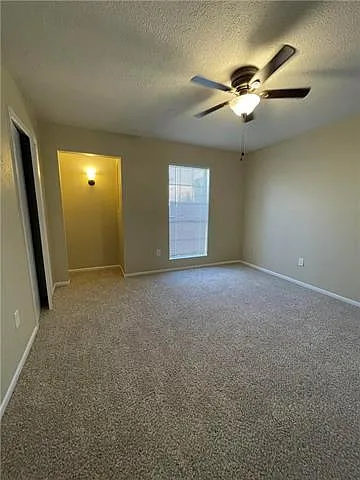 4048 Durand St #3 — Photo 7