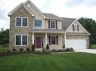 9824 Maurer Dr, Olmsted Falls, OH 44138