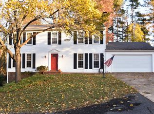 9636 Lincolnwood Dr, Burke, VA 22015