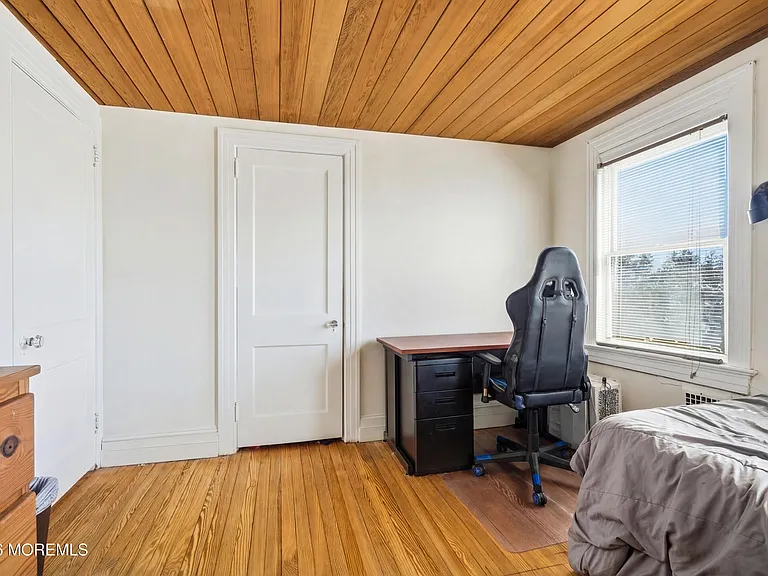 615 Corlies Ave — Photo 32