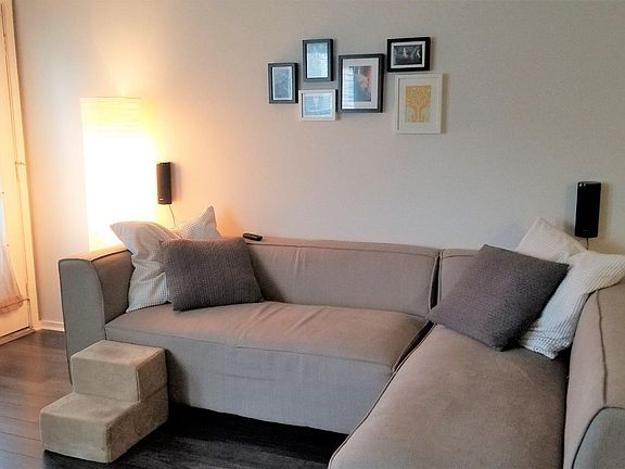 5th image of 16 Malibu Way #16