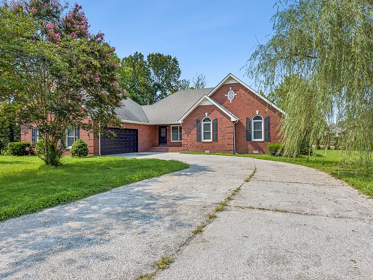 131 Savannah Ridge Dr — Photo 11