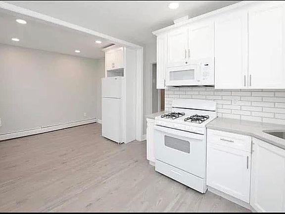 2nd image of 88 W 53rd St Floor 2