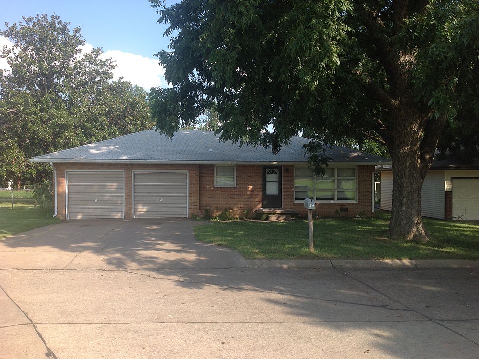 1st image of 1029 Shady Pl
