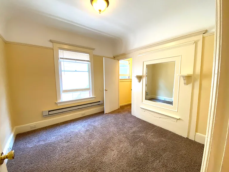 524 Georgia St #204 — Photo 22