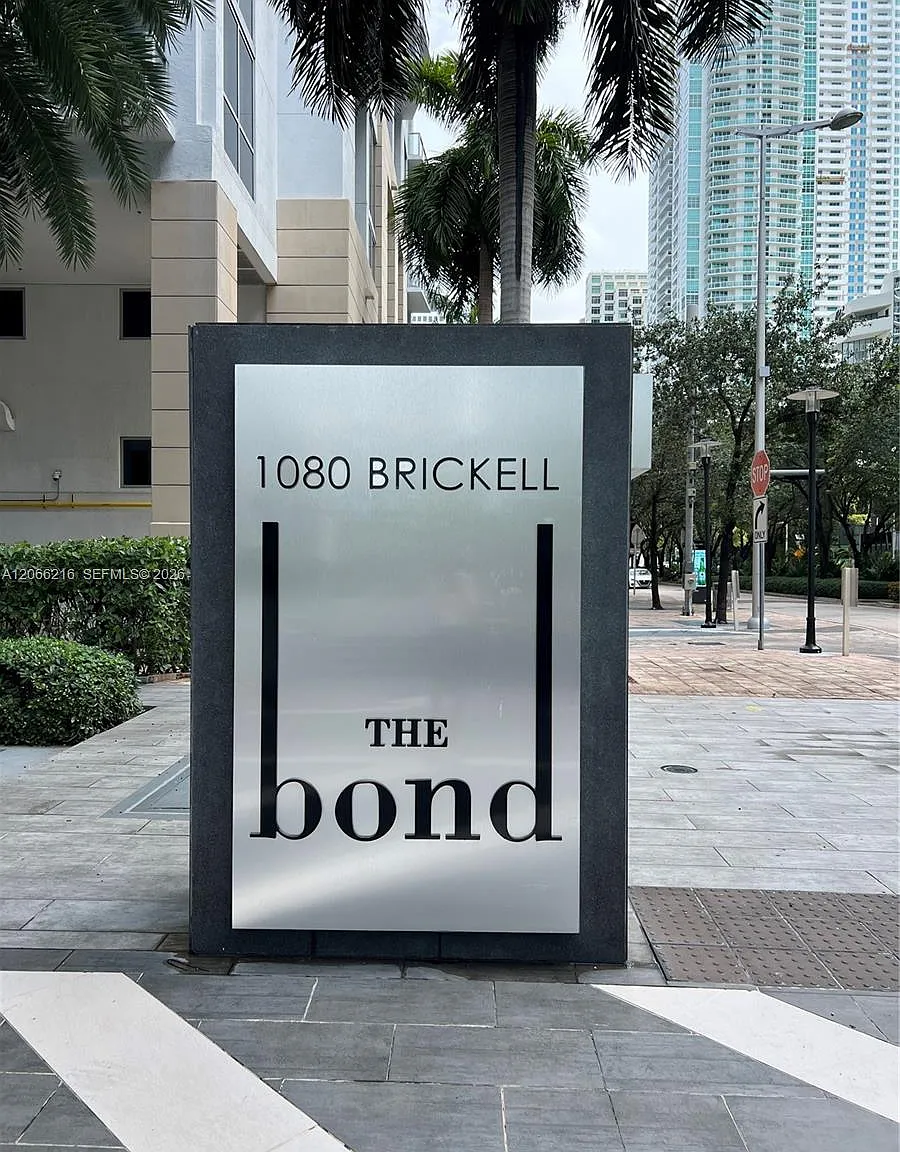 The Bondo (1080 Brickell) — Photo 1