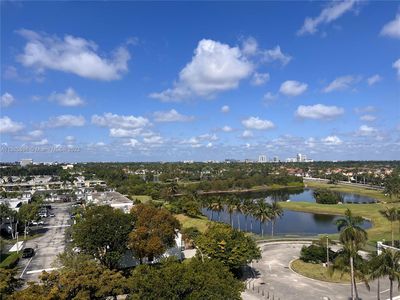 1000 Parkview Dr APT 909, Hallandale, FL, 33009
