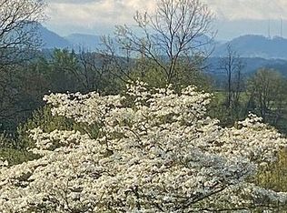 13015 Irvine Rd, Winchester, KY 40391