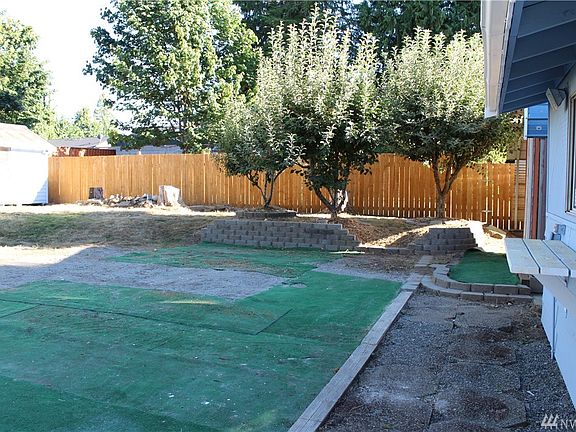 3rd image of 10714 28th St NE
