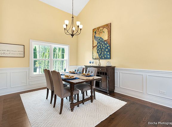 5th image of 1119 Callaway Dr W