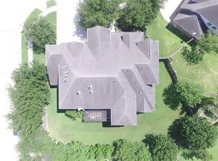 11801 Seagrove Dr, Pearland, TX 77584