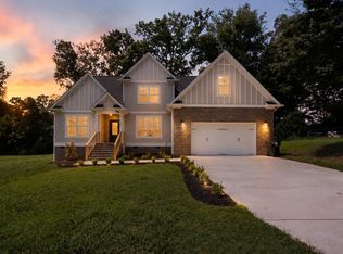 8600 Wading Branch Ct, Ooltewah, TN 37363